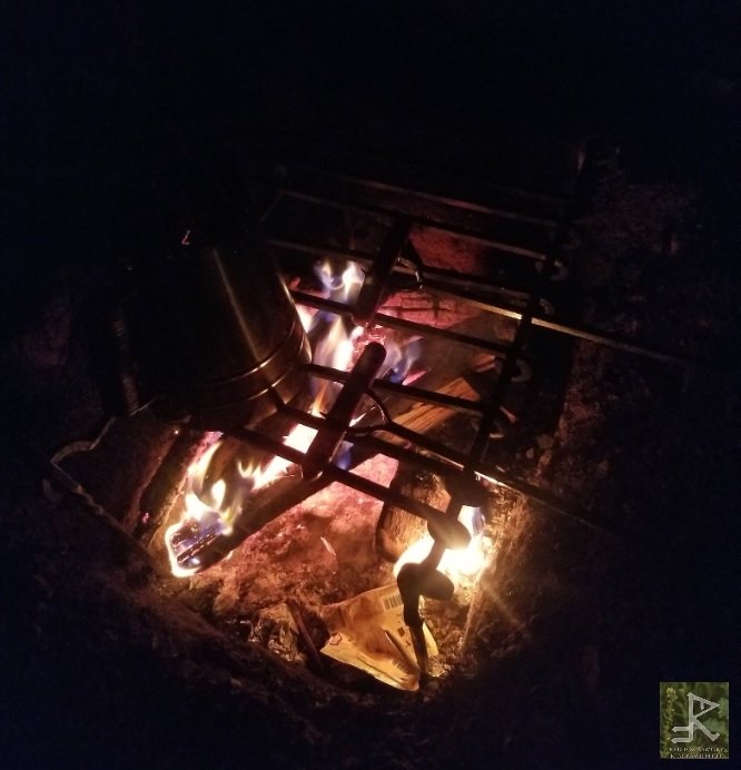 CAMP GRILL,24×24 hand forged, heavy duty. bag included! Seen on fallout - Image 5